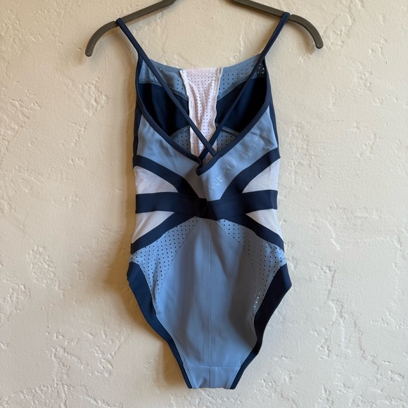 NWOT Sweaty Betty Zip-Up One-Piece Swimsuit XS - Picture 4 of 7